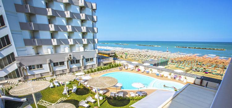 hotelnautiluspesaro en last-minute-offer-for-july-in-seaside-hotel-in-pesaro 009